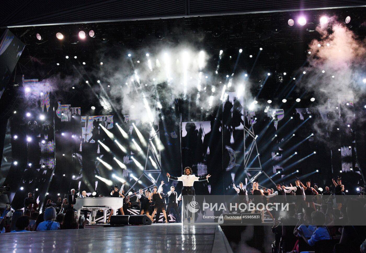 Конкурс "Новая волна - 2019" в Сочи