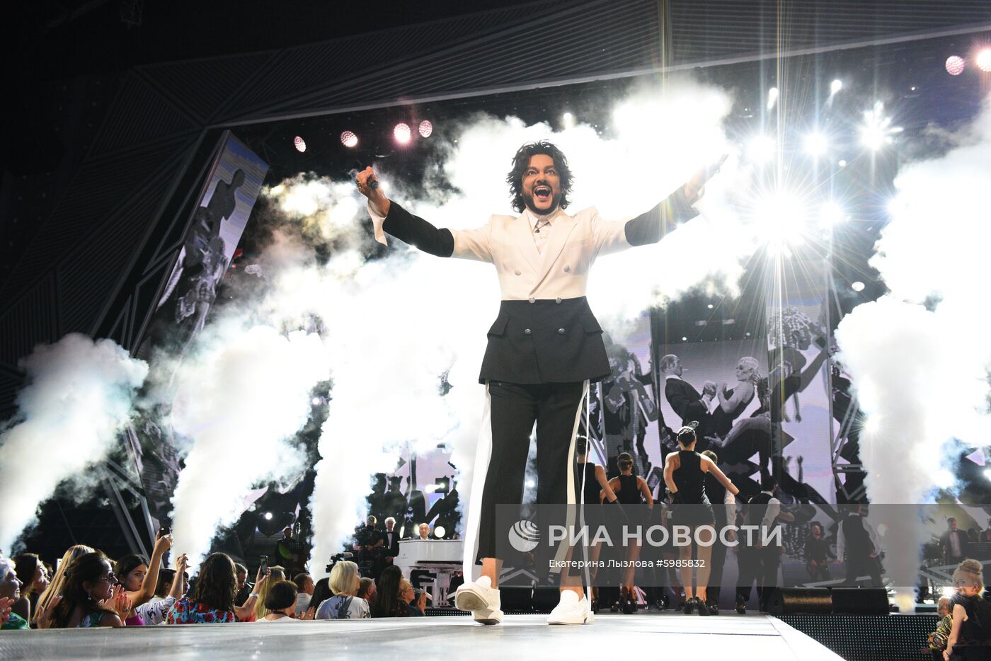 Конкурс "Новая волна - 2019" в Сочи