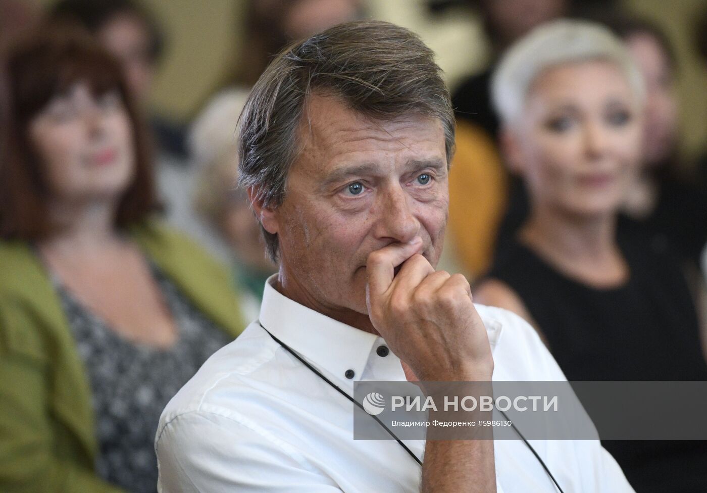 Сбор труппы театра Маяковского