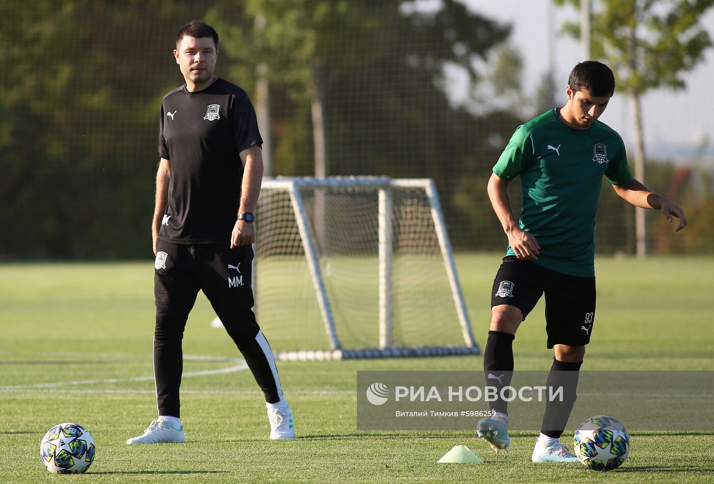 Футбол. Лига чемпионов. Тренировка ФК "Краснодар"