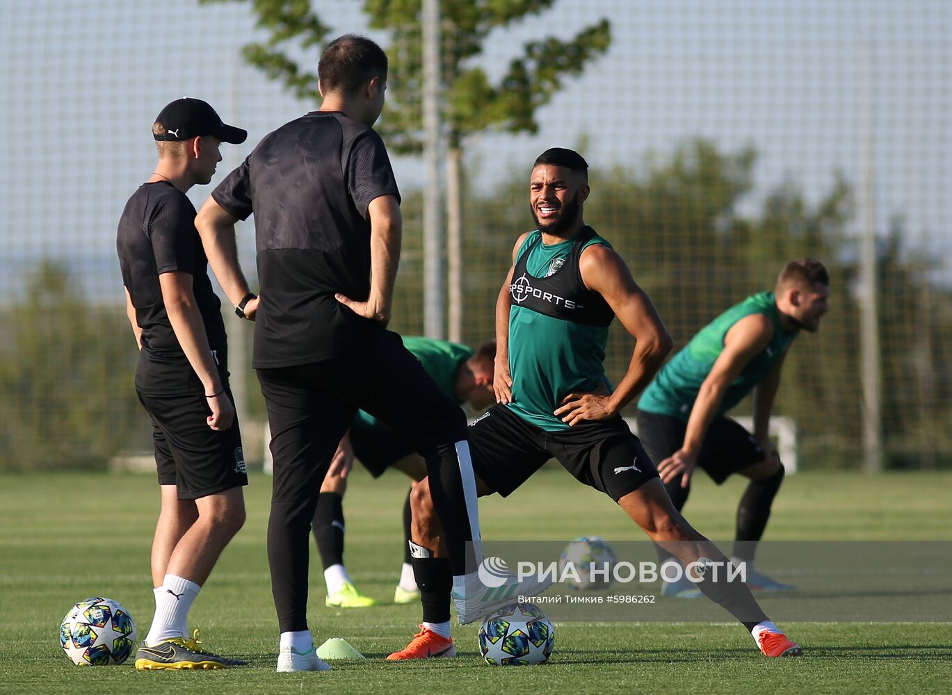 Футбол. Лига чемпионов. Тренировка ФК "Краснодар"