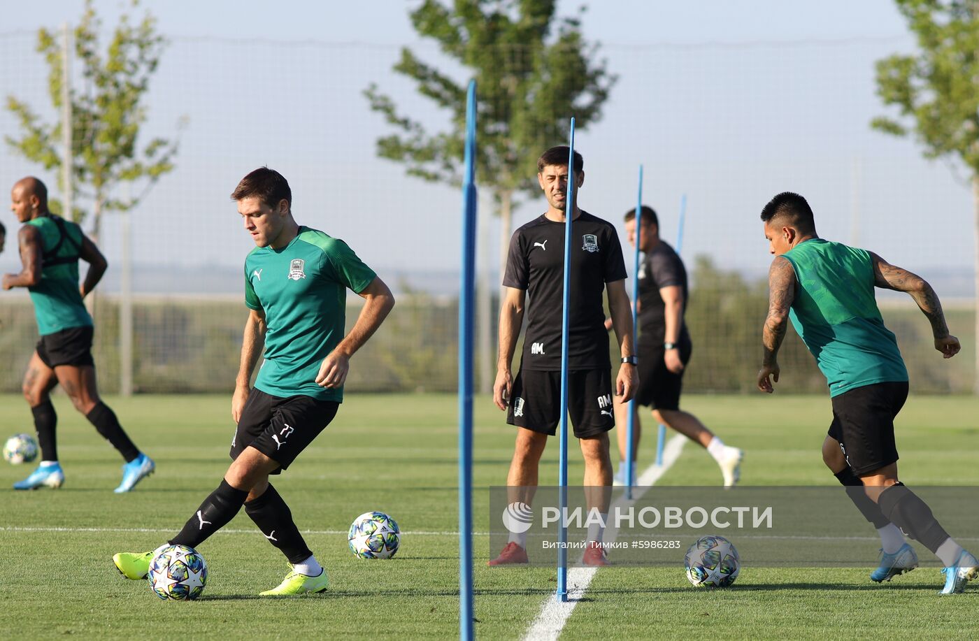 Футбол. Лига чемпионов. Тренировка ФК "Краснодар"