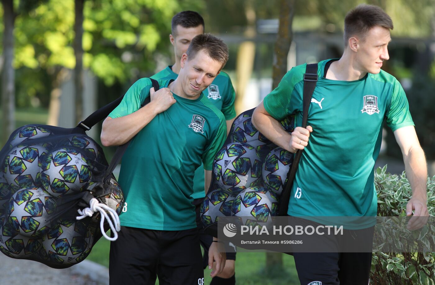 Футбол. Лига чемпионов. Тренировка ФК "Краснодар"