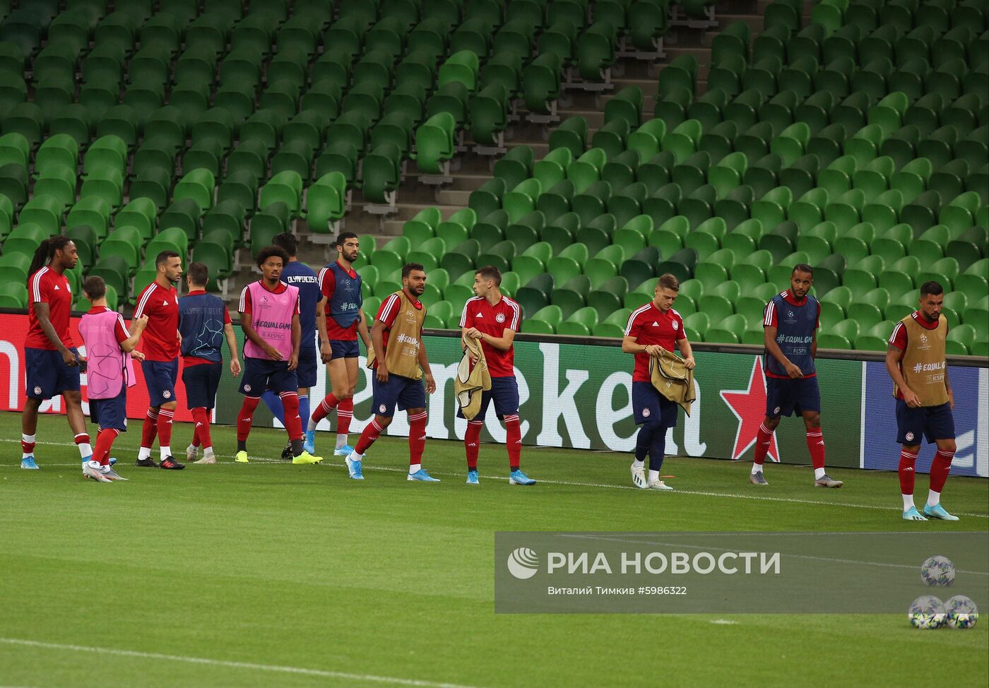 Футбол. Лига чемпионов. Тренировка ФК "Олимпиакос"