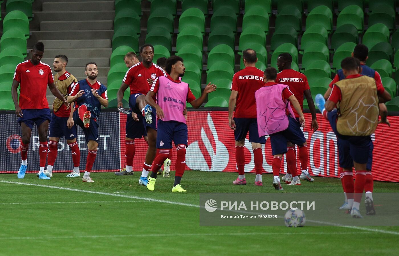 Футбол. Лига чемпионов. Тренировка ФК "Олимпиакос"