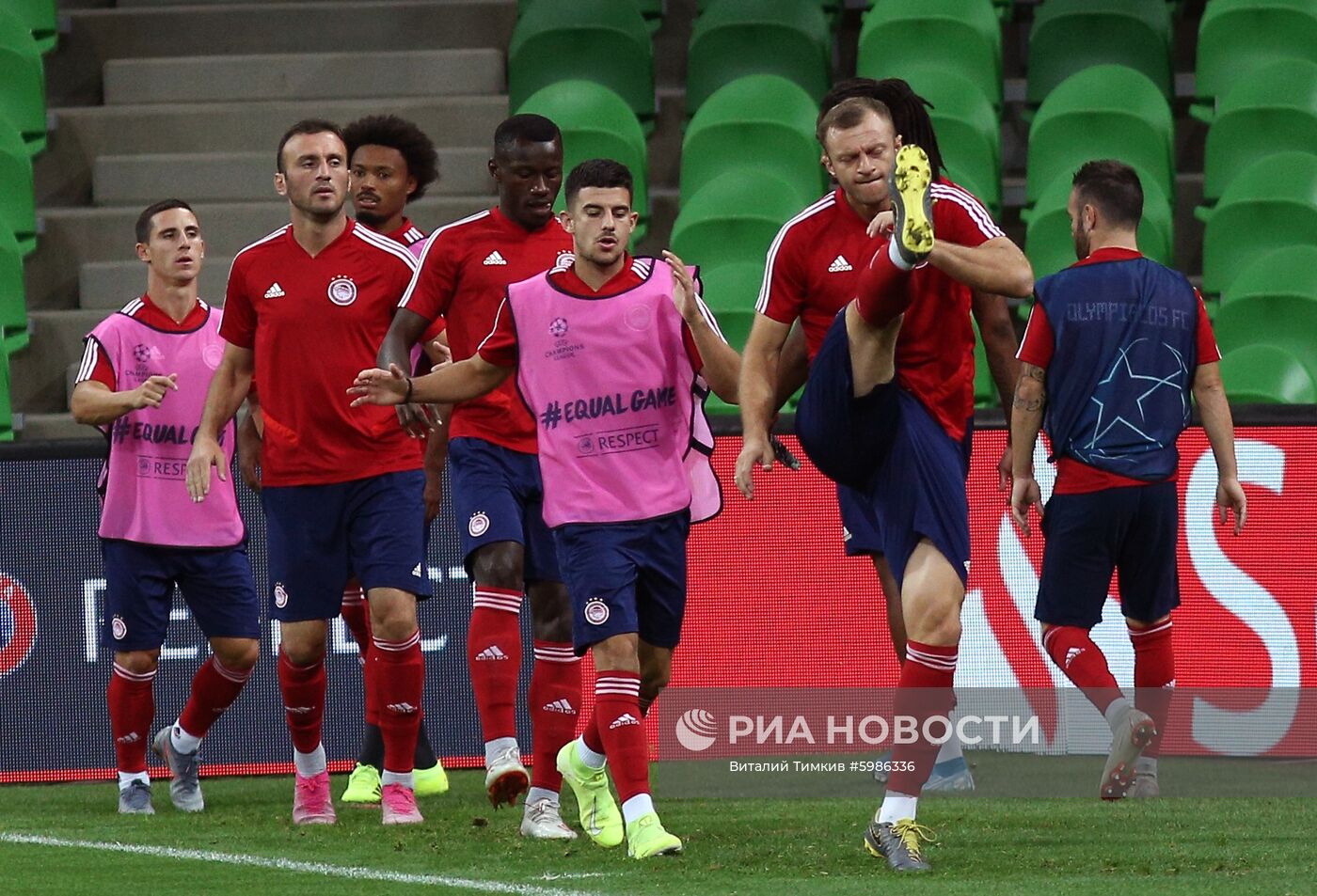 Футбол. Лига чемпионов. Тренировка ФК "Олимпиакос"