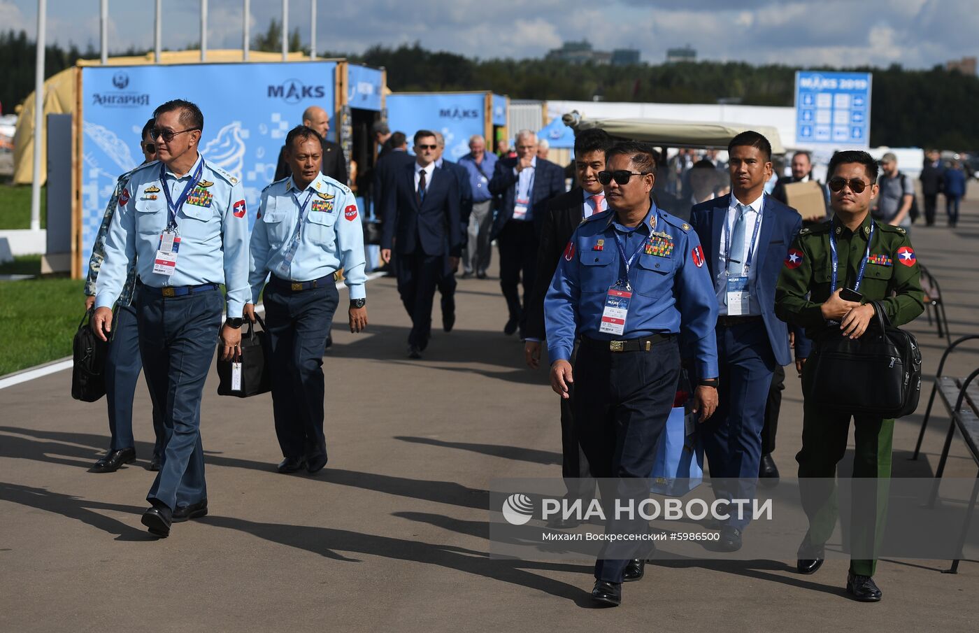 Открытие Международного авиационно-космического салона МАКС-2019