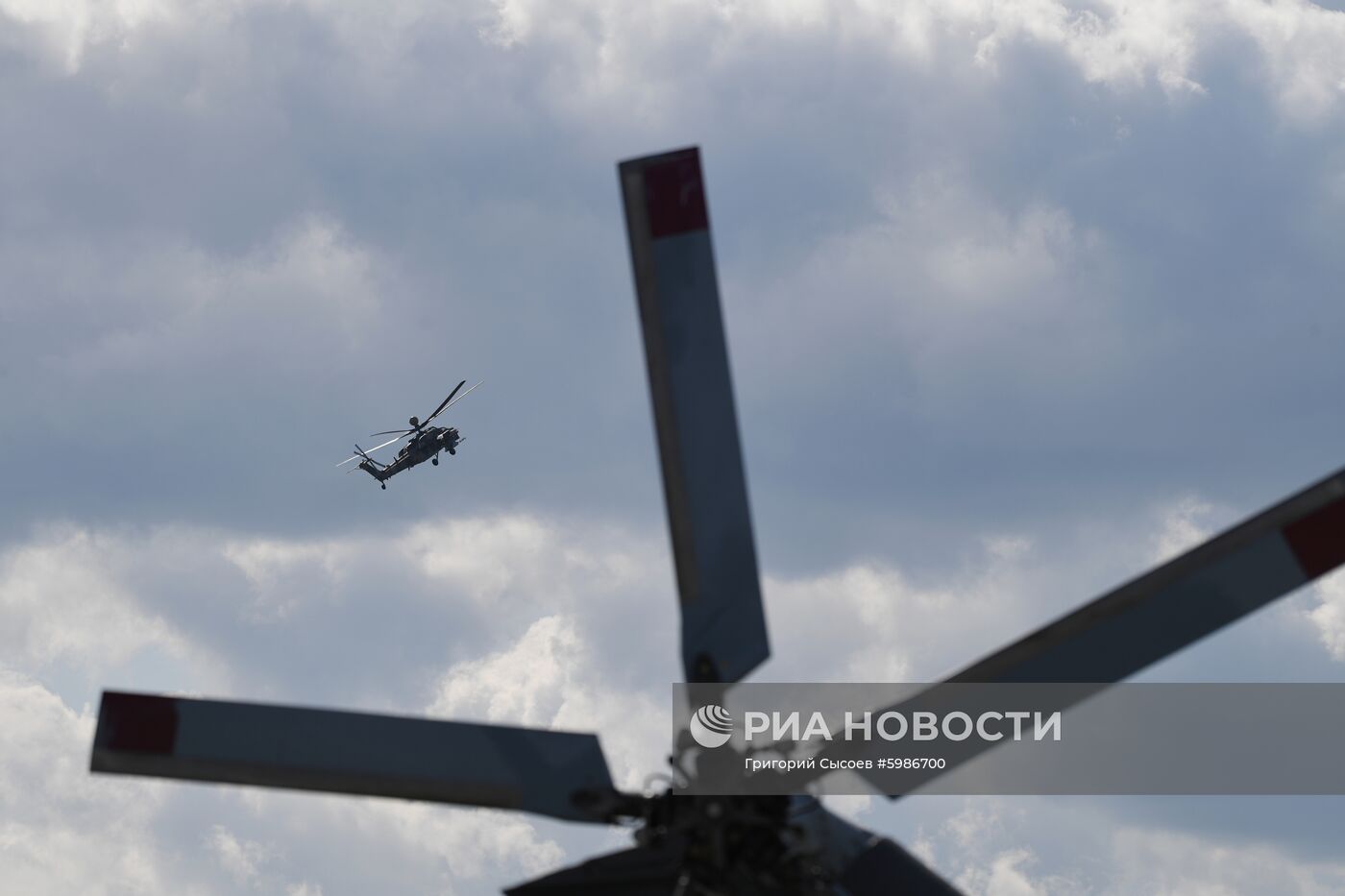 Открытие Международного авиационно-космического салона МАКС-2019