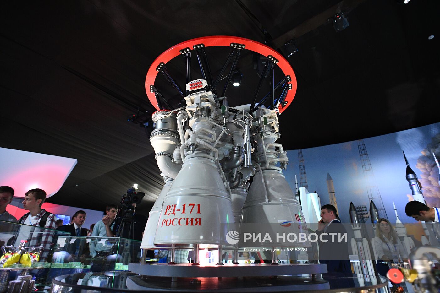 Открытие Международного авиационно-космического салона МАКС-2019