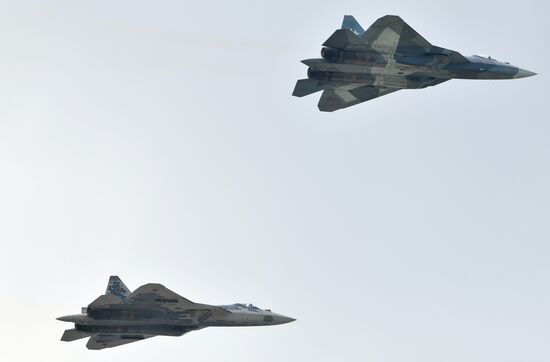 Открытие Международного авиационно-космического салона МАКС-2019