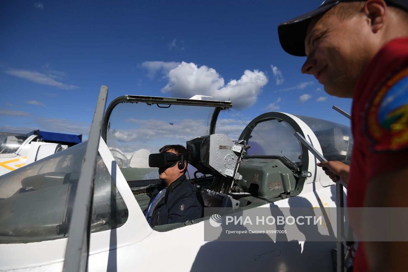 Открытие Международного авиационно-космического салона МАКС-2019
