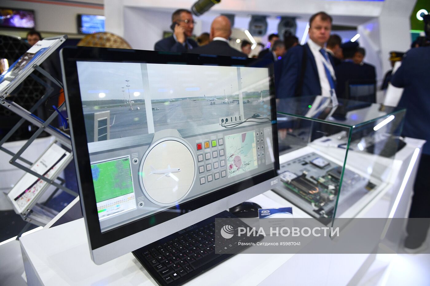 Открытие Международного авиационно-космического салона МАКС-2019