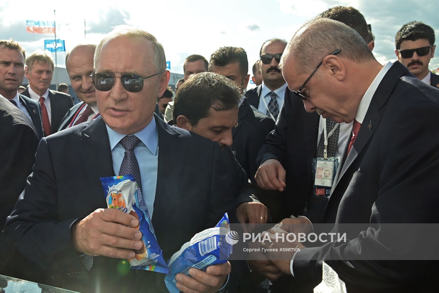 Президент РФ В. Путин и президент Турции Р. Т. Эрдоган посетили авиасалон МАКС-2019