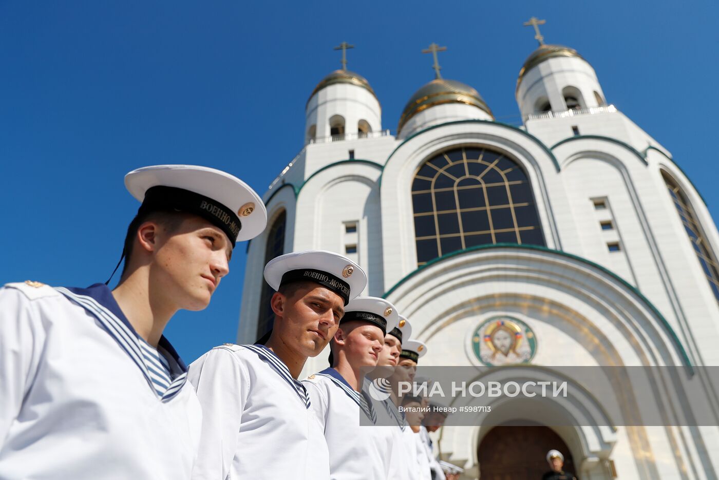 Главную икону Военно-морского флота РФ доставили в Калининград