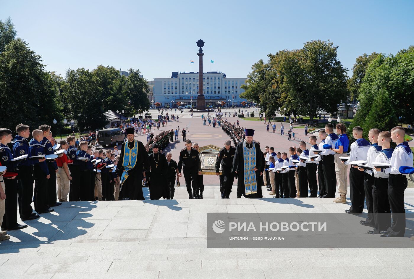 Главную икону Военно-морского флота РФ доставили в Калининград