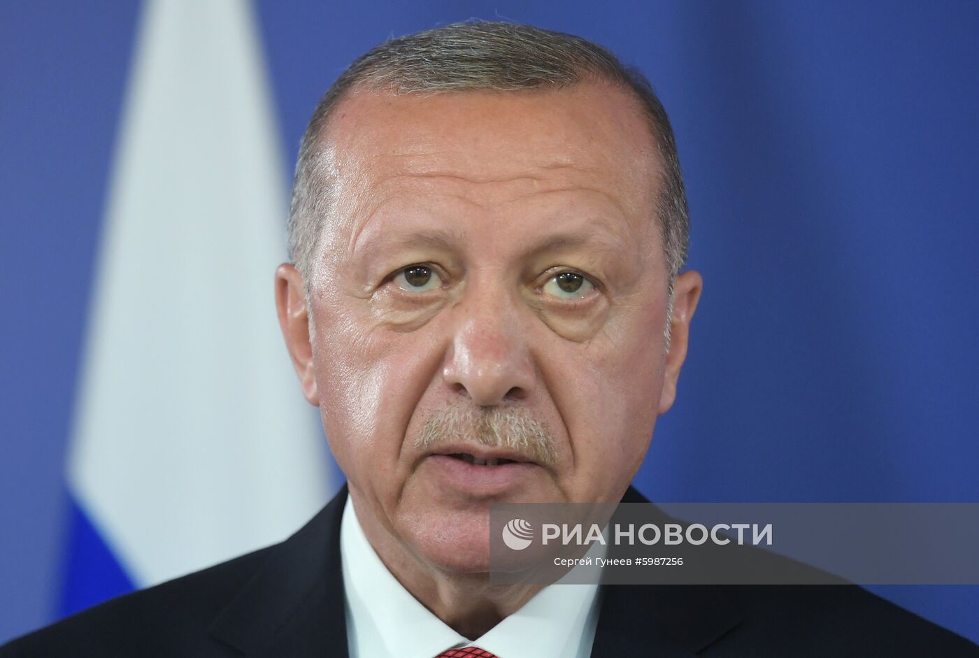 Встреча президента РФ В. Путина с президентом Турции Р. Т. Эрдоганом на авиасалоне МАКС