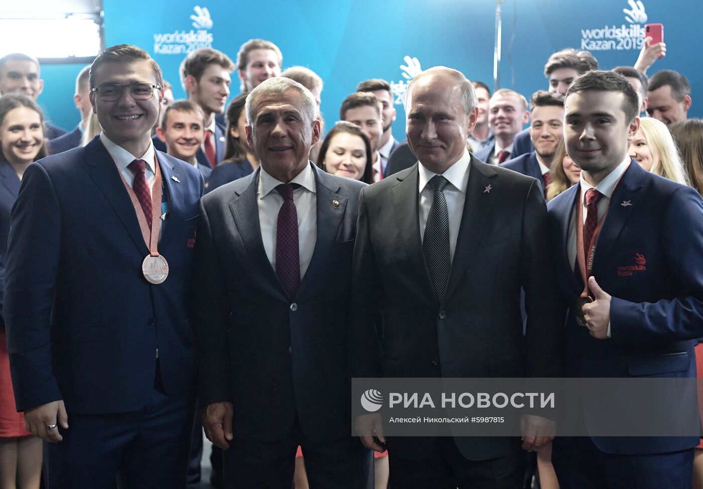 Президент РФ В. Путин принял участие в церемонии закрытия чемпионата мира WorldSkills 2019 в Казани