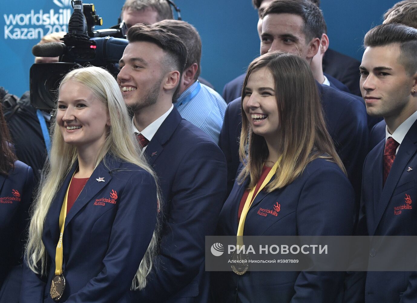 Президент РФ В. Путин принял участие в церемонии закрытия чемпионата мира WorldSkills 2019 в Казани