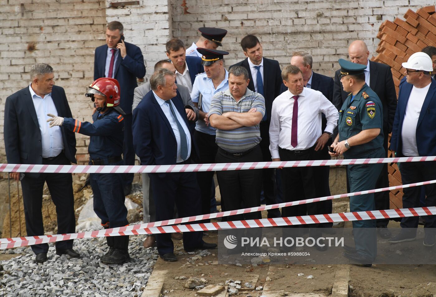 В Новосибирске на рабочих обрушилась стена строящегося здания