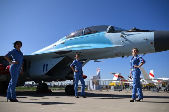 Международный авиационно-космический салон МАКС-2019. День второй 