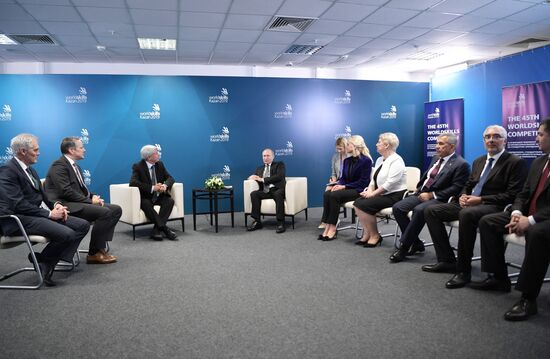 Президент РФ В. Путин принял участие в церемонии закрытия чемпионата мира WorldSkills 2019 в Казани