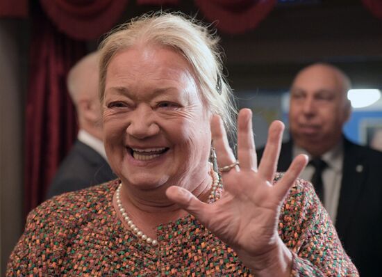 Сбор труппы Малого театра