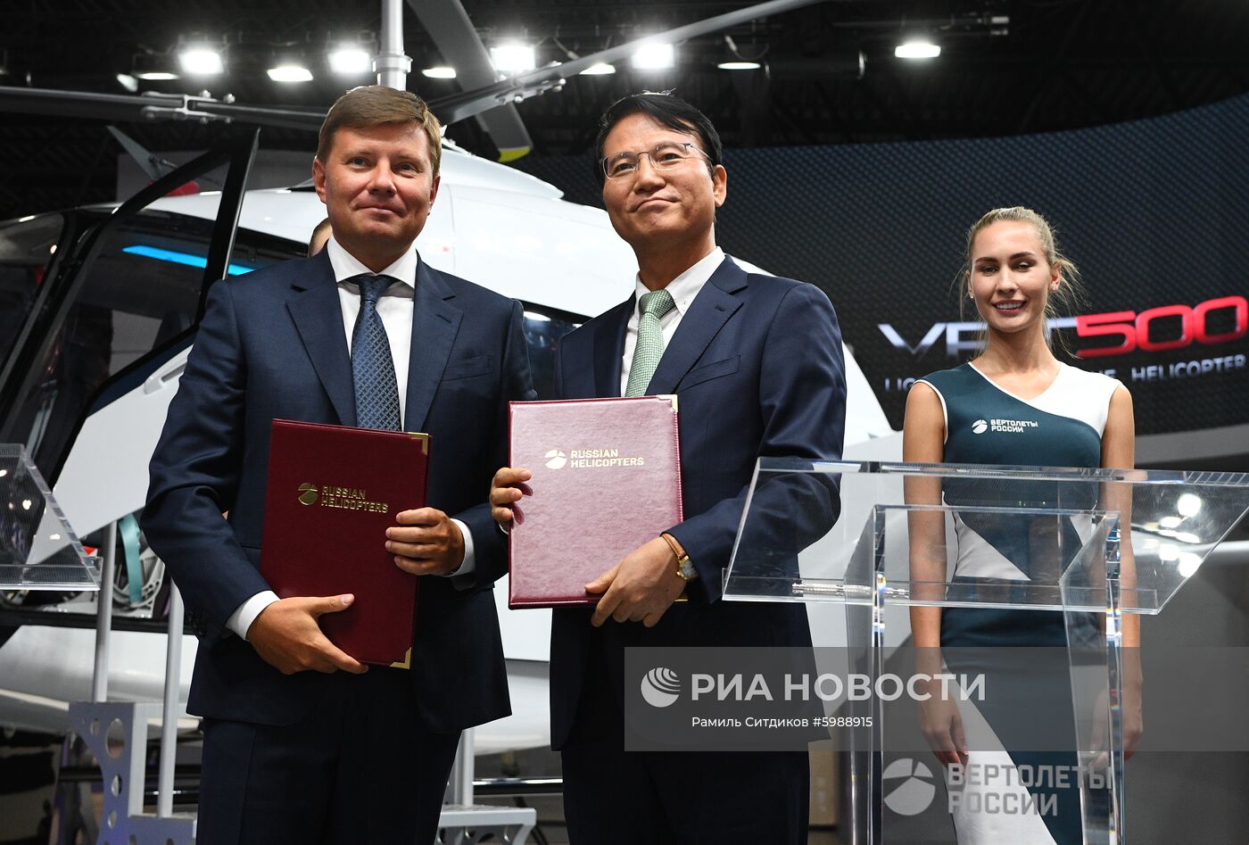 Международный авиационно-космический салон МАКС-2019. День второй 