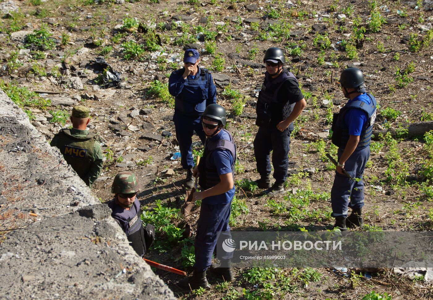 Наблюдатели от ОБСЕ и Украины осмотрели мост на КПП «Станица Луганская»