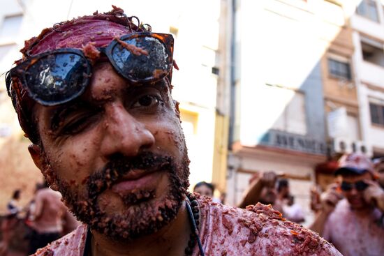 Праздник La Tomatina в Валенсии