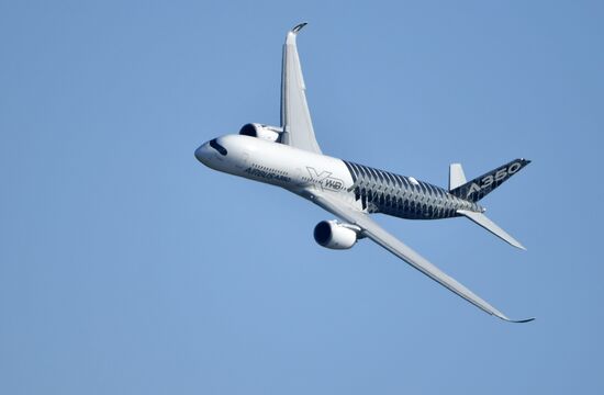 Международный авиационно-космический салон МАКС-2019. День второй 