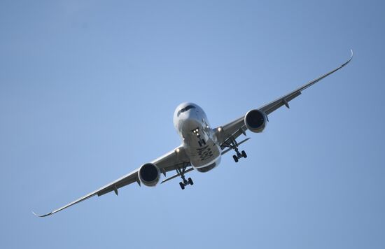 Международный авиационно-космический салон МАКС-2019. День второй 