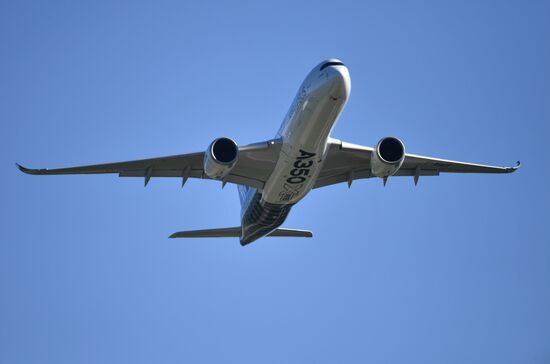 Международный авиационно-космический салон МАКС-2019. День второй 