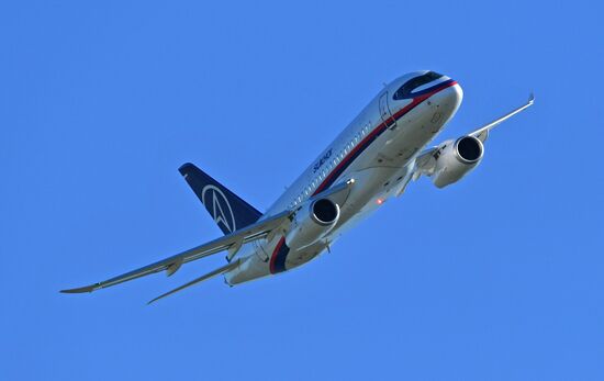 Международный авиационно-космический салон МАКС-2019. День второй 