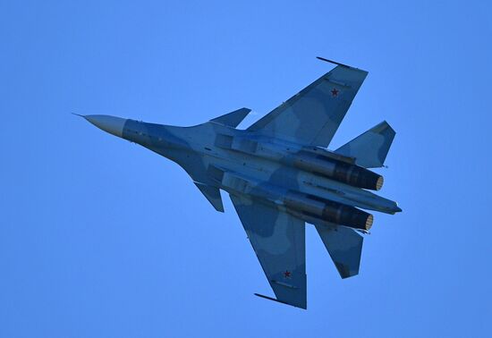 Международный авиационно-космический салон МАКС-2019. День второй 