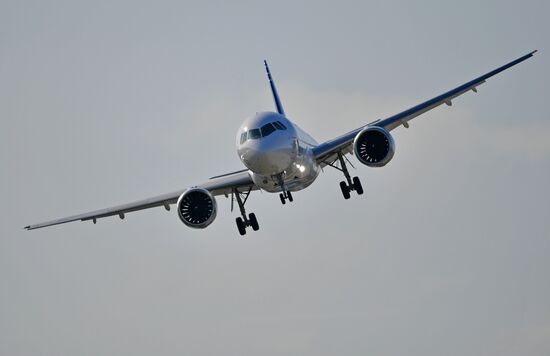 Международный авиационно-космический салон МАКС-2019. День второй 