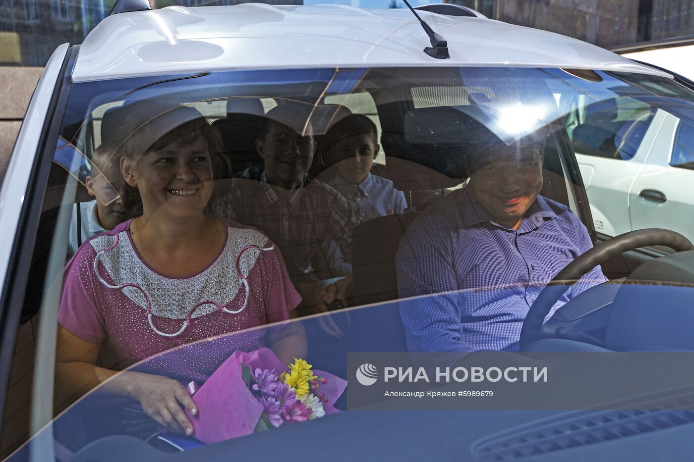 Вручение автомобилей 