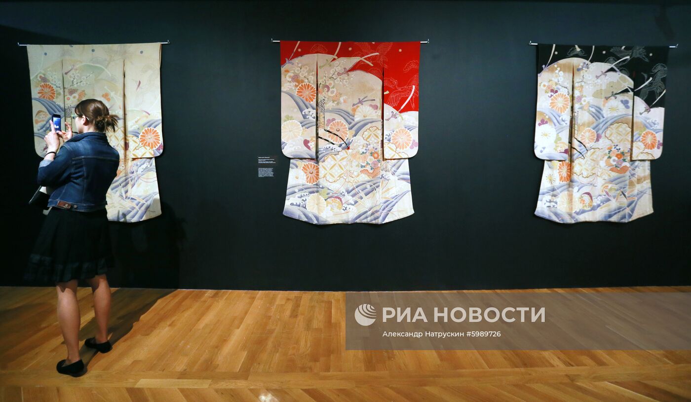 Выставка "Неповторимый мир театра: Япония"