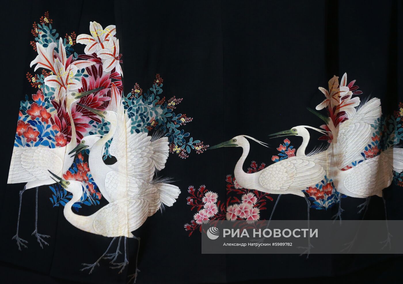 Выставка "Неповторимый мир театра: Япония"