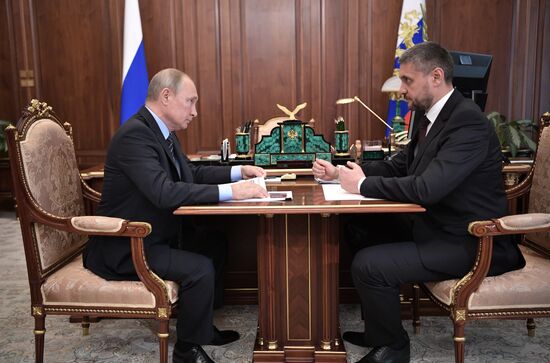 Президент РФ В. Путин встретился с врио губернатора Забайкальского края А. Осиповым