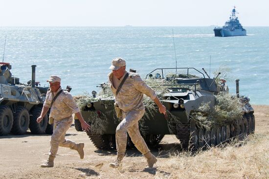 Учения по высадке десанта в Крыму