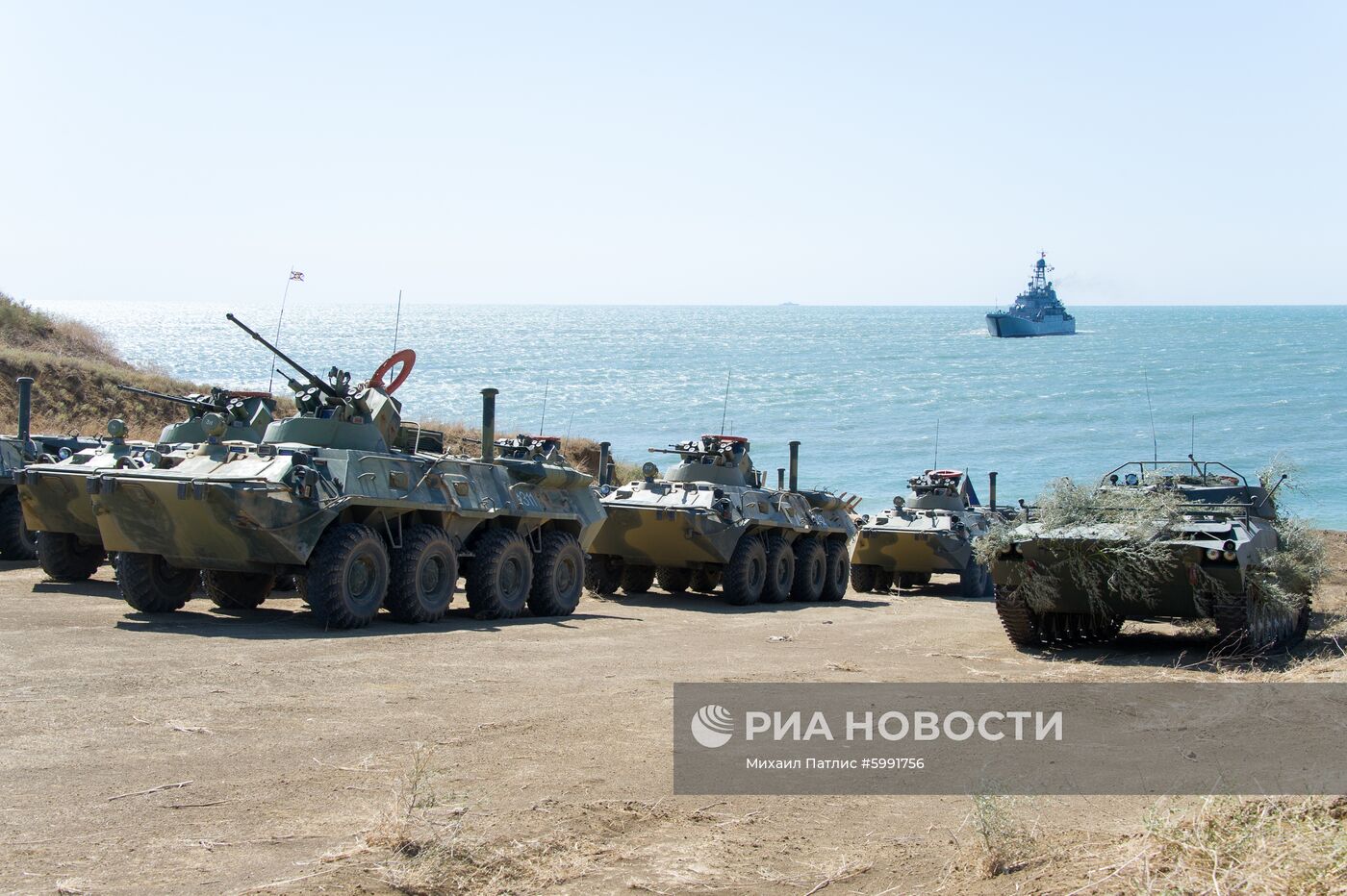 Учения по высадке десанта в Крыму