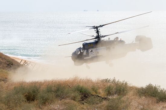 Учения по высадке десанта в Крыму