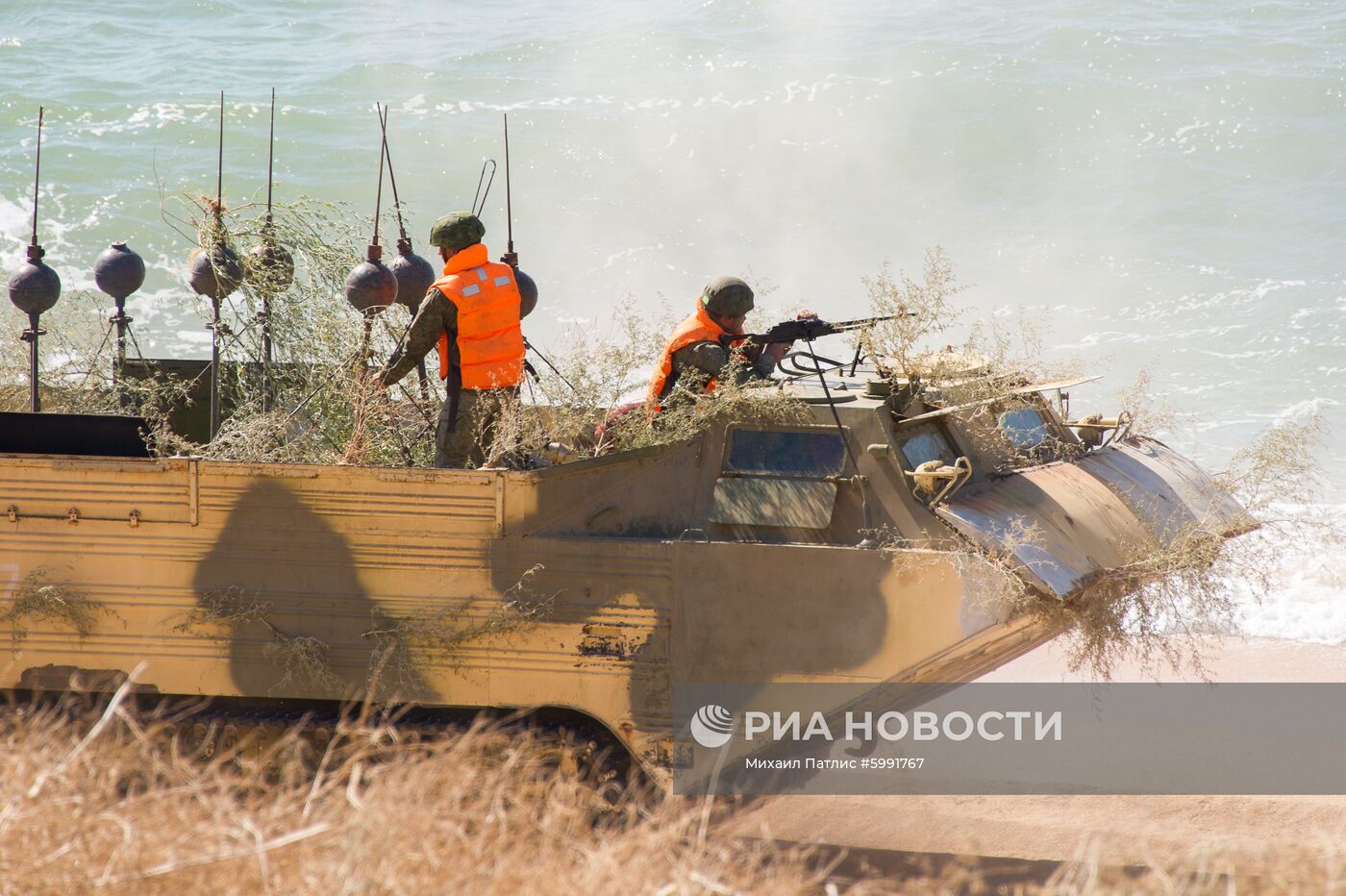 Учения по высадке десанта в Крыму