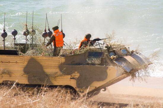 Учения по высадке десанта в Крыму