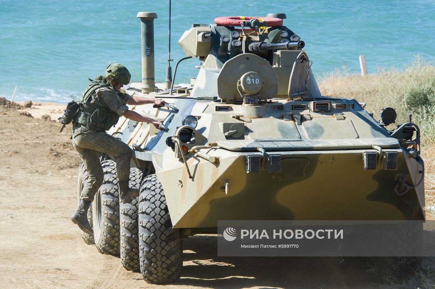 Учения по высадке десанта в Крыму