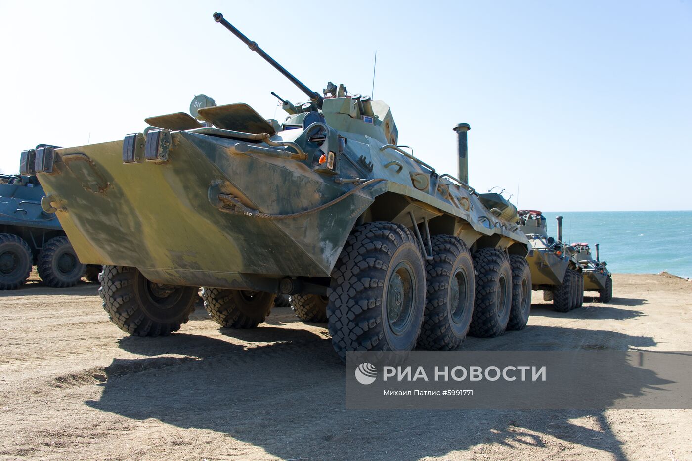 Учения по высадке десанта в Крыму