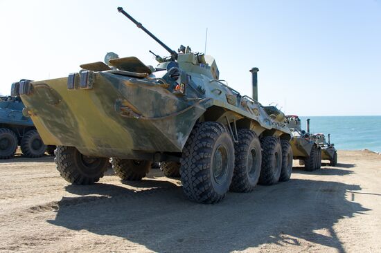 Учения по высадке десанта в Крыму