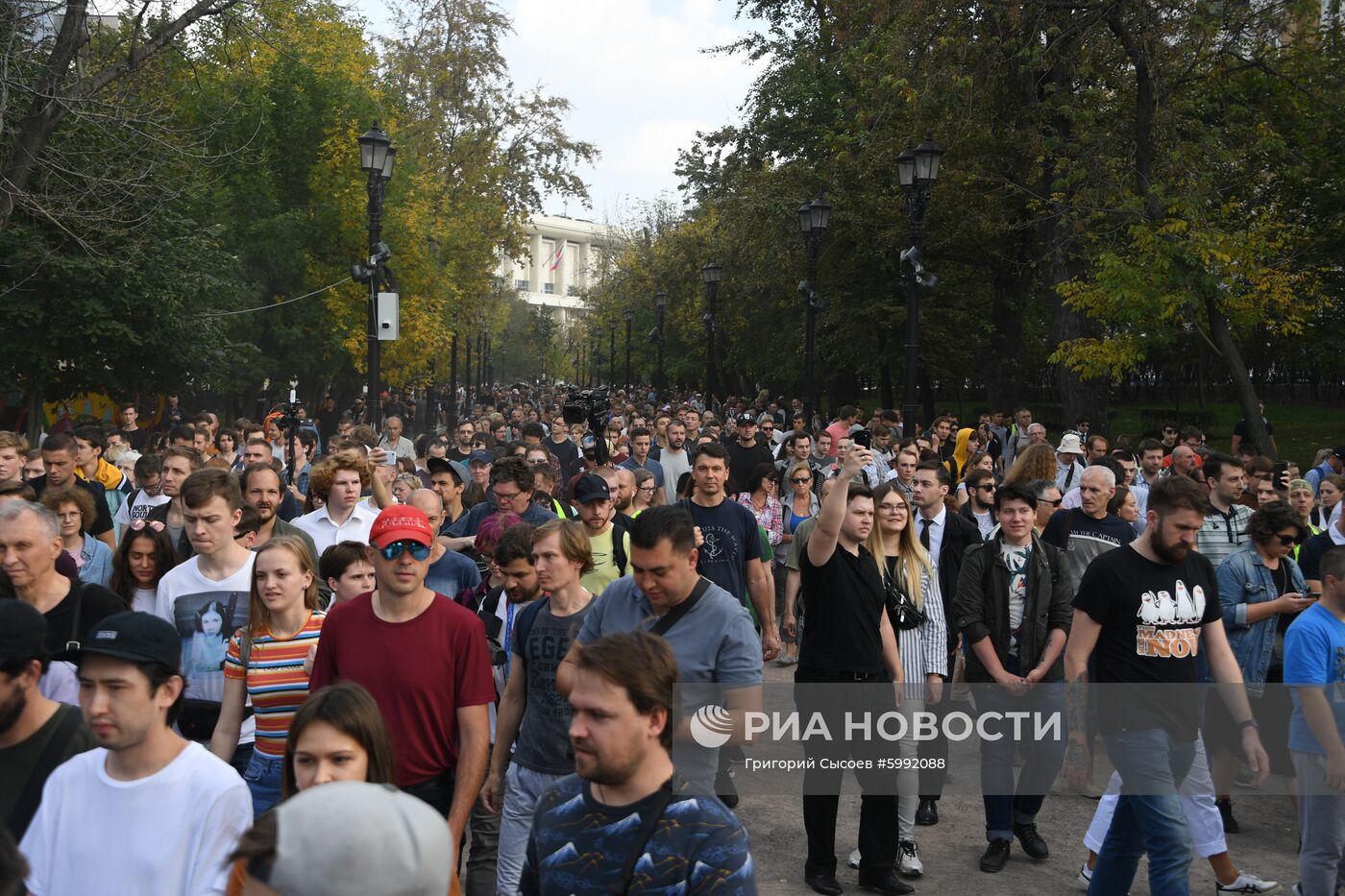 Несанкционированная акция в поддержку незарегистрированных кандидатов в Мосгордуму