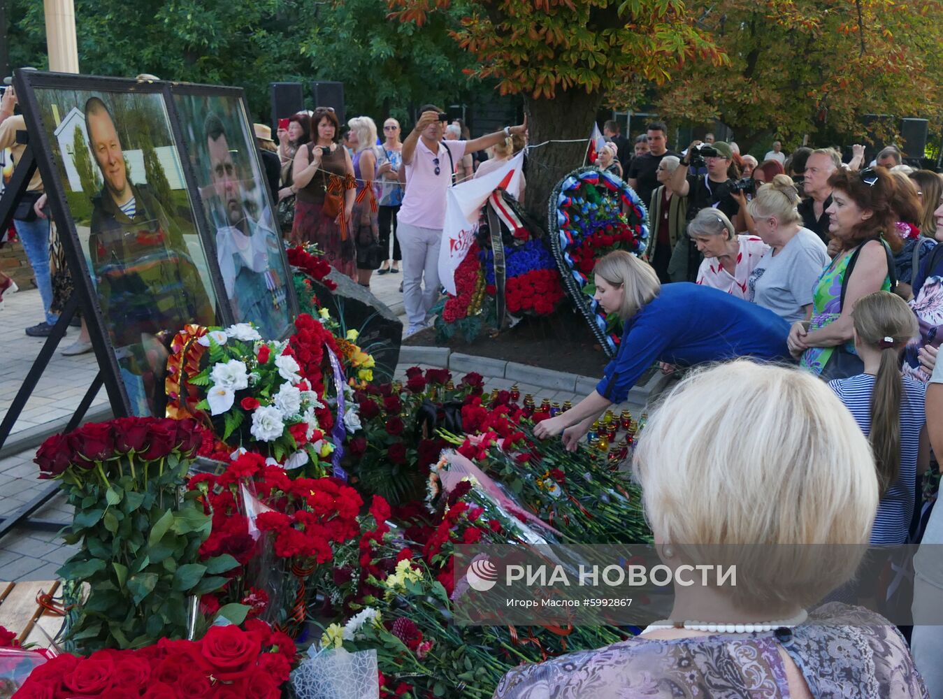 Траурные мероприятия в годовщину гибели А. Захарченко