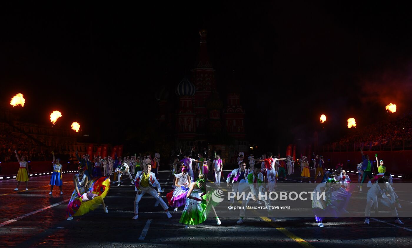 Церемония закрытия фестиваля "Спасская башня"